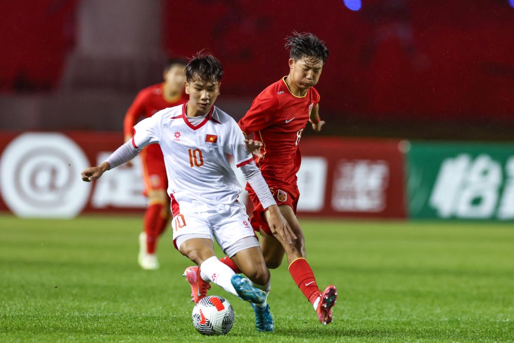 海登海姆2-1逆转柏林联合，朔普纳、席默尔破门