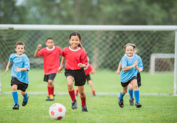 美记：字母哥今年夏天向队友透露，自己已接近转会尼克斯